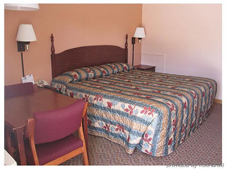 Scottish Inn - Clanton Εξωτερικό φωτογραφία